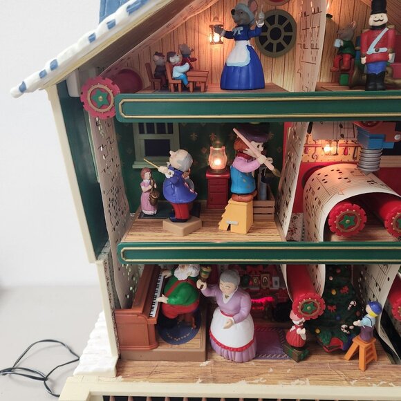 Mr. Christmas Animated & Musical Santa's Workshop - Picture 13 of 16